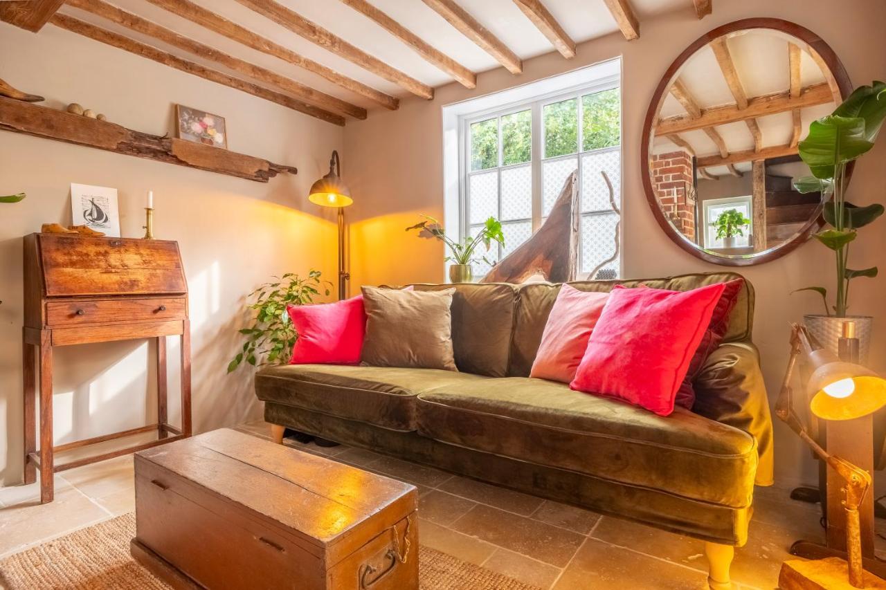 Most Romantic Cottage In Suffolk - Number Four Framlingham Bagian luar foto